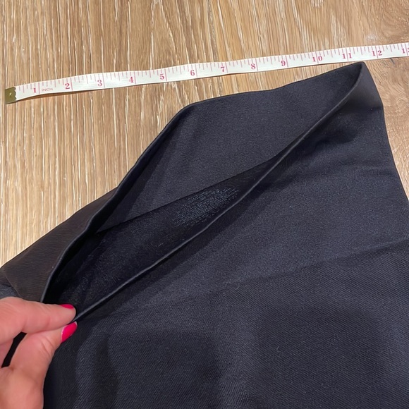 Spanx black, cropped leggings size medium - Picture 6 of 6